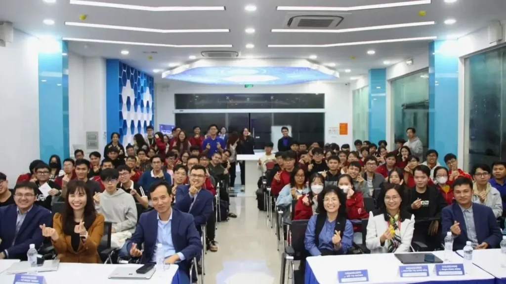 TALKSHOW MBXHUST: From Dev to DevOps to DevSecOps – The Inevitable Trend of Software Development