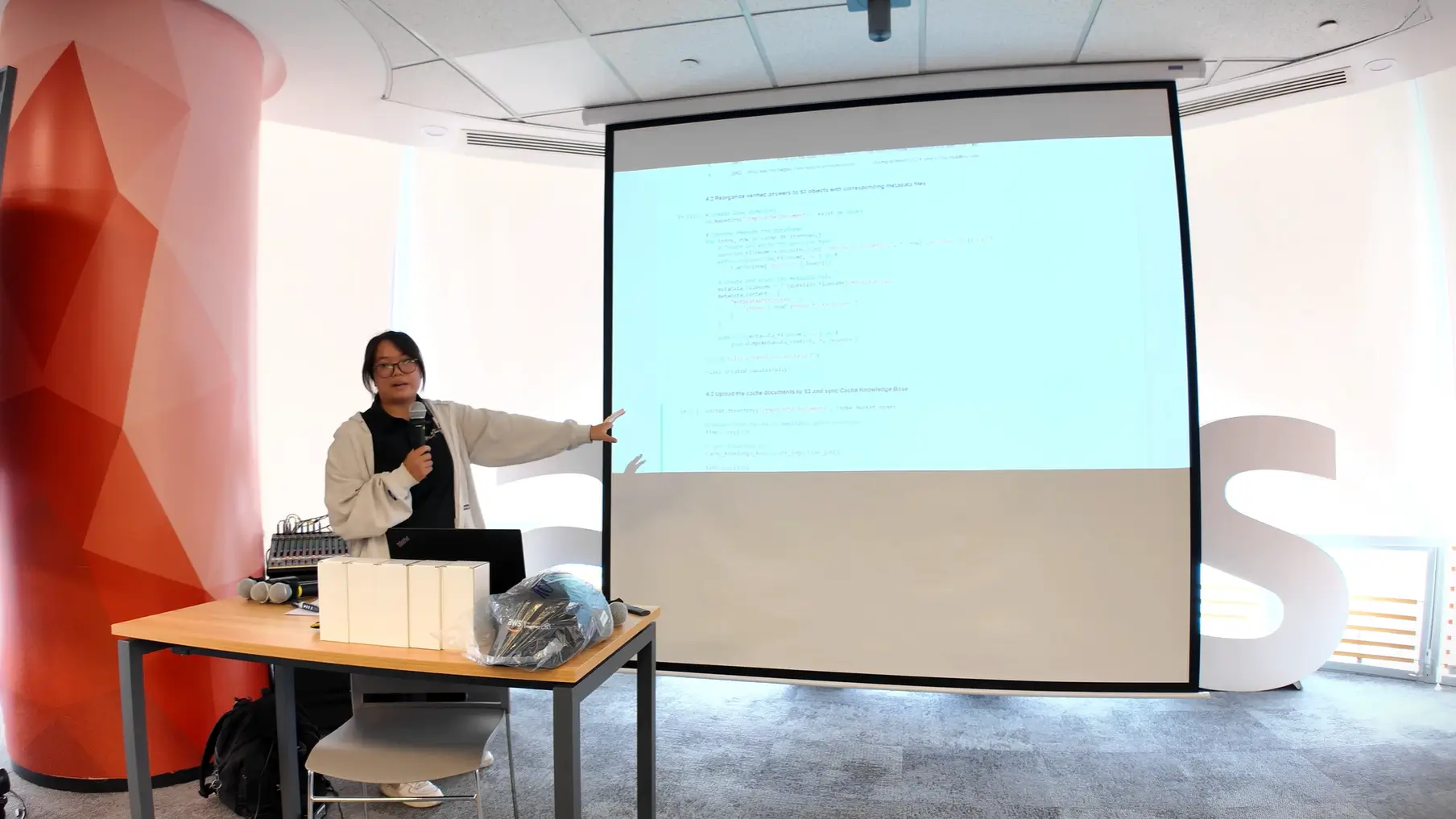 aws-women-in-tech_7-2